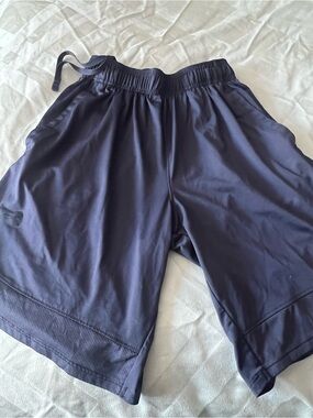 Under Armour Loose Fit Athletic Shorts in Navy